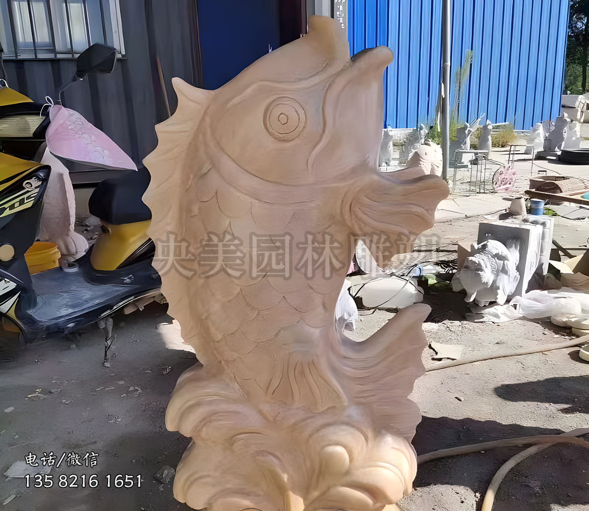 石雕噴水魚