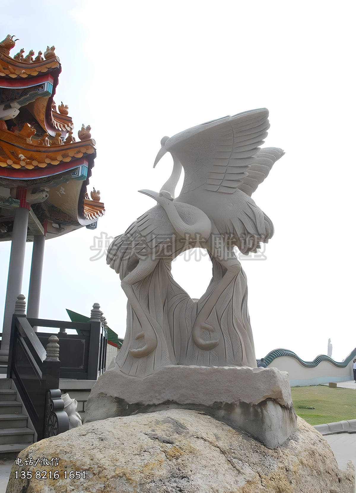 大型石雕仙鶴景觀擺件