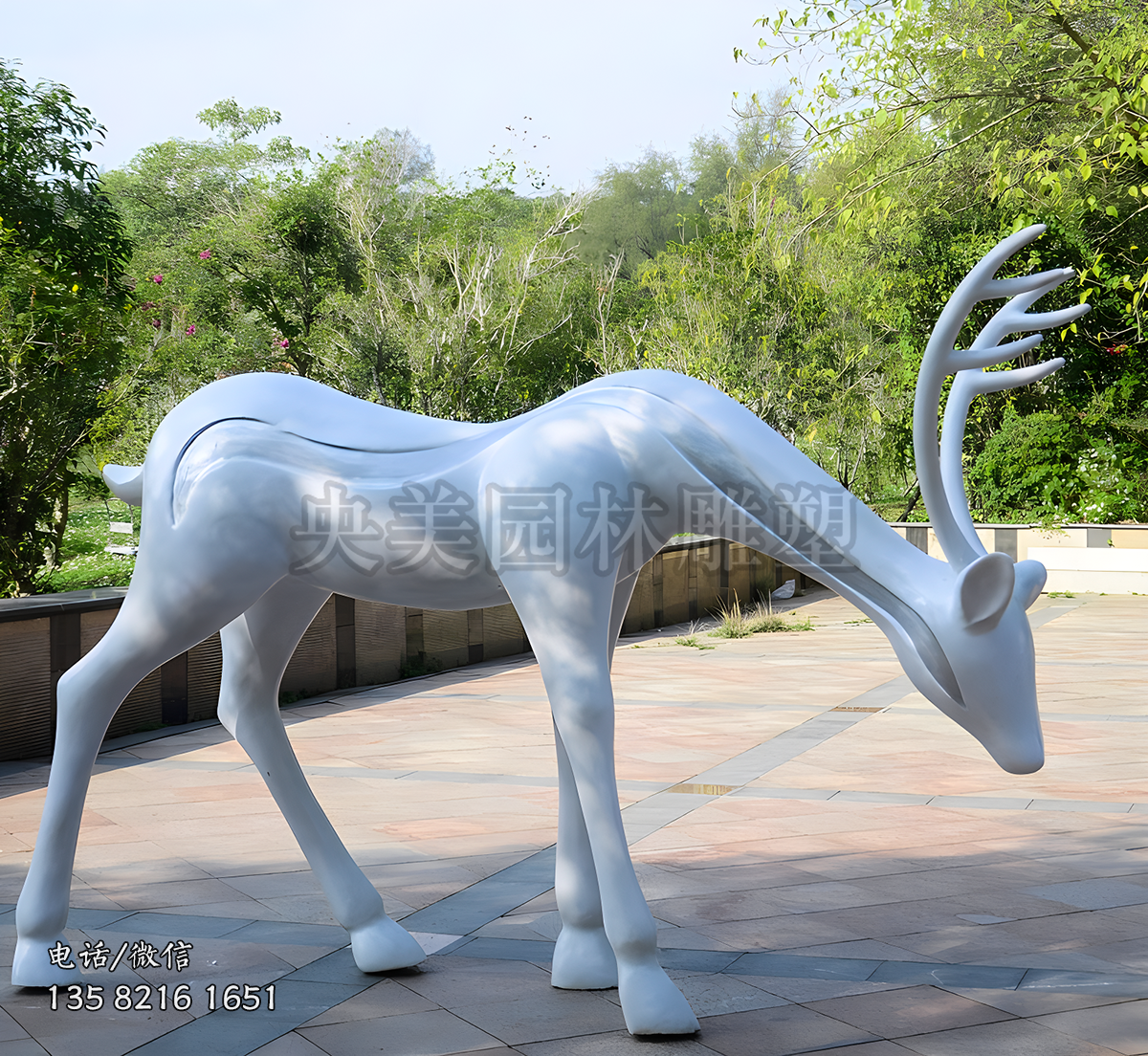 創(chuàng)意動物梅花鹿雕塑