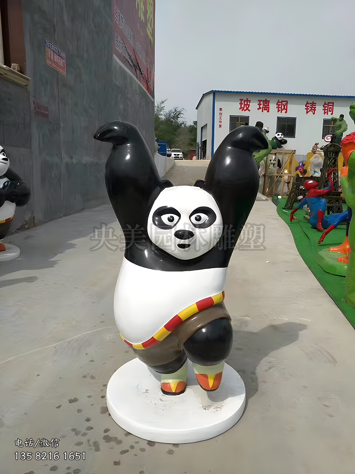 白鶴展翅阿寶雕塑