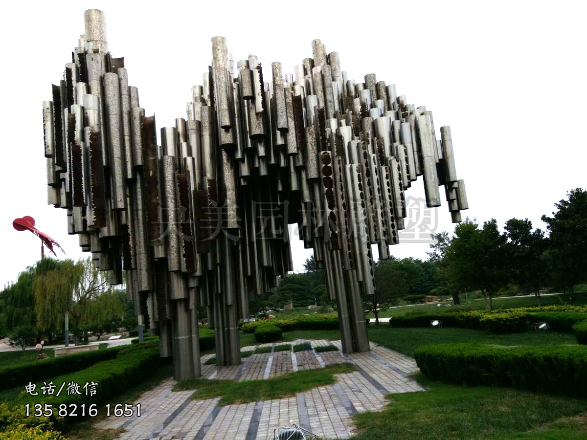 無數(shù)根笛子組成的不銹鋼景觀造型雕塑